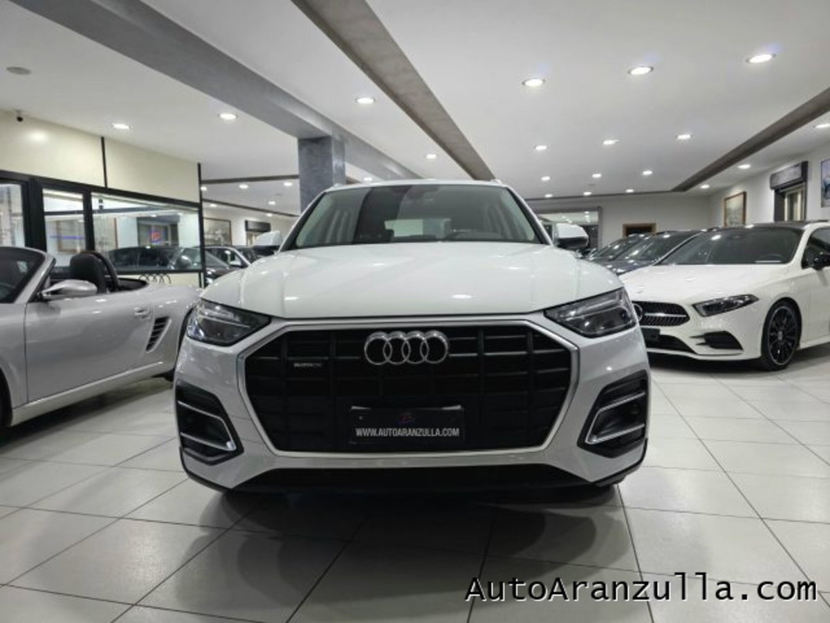 Audi Q5 40 TDI 204 CV quattro S tronic Business (2)