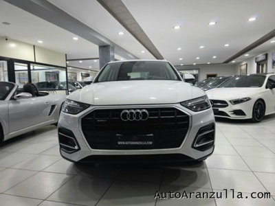 Audi Q5 40 TDI 204 CV quattro S tronic Business (2)
