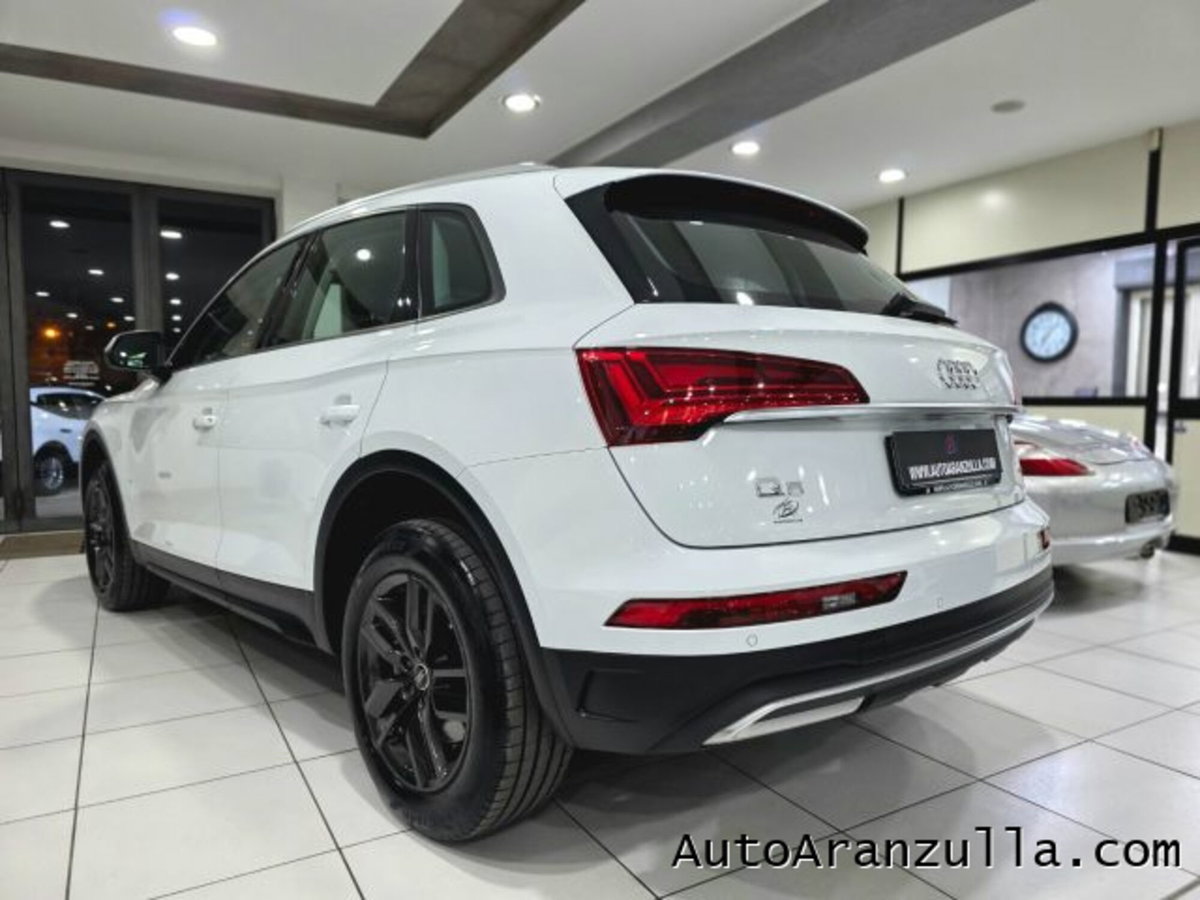 Audi Q5 40 TDI 204 CV quattro S tronic Business (6)