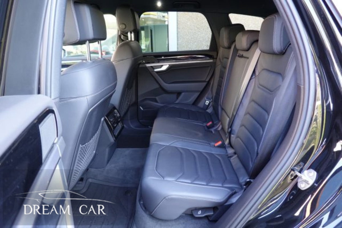Volkswagen Touareg 3.0 V6 tdi scr R-Line Final Edition 231cv auto (11)