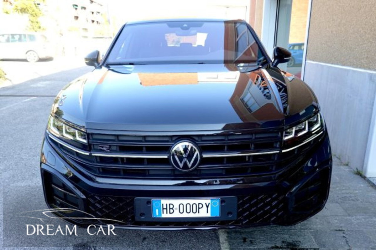 Volkswagen Touareg 3.0 V6 tdi scr R-Line Final Edition 231cv auto (8)