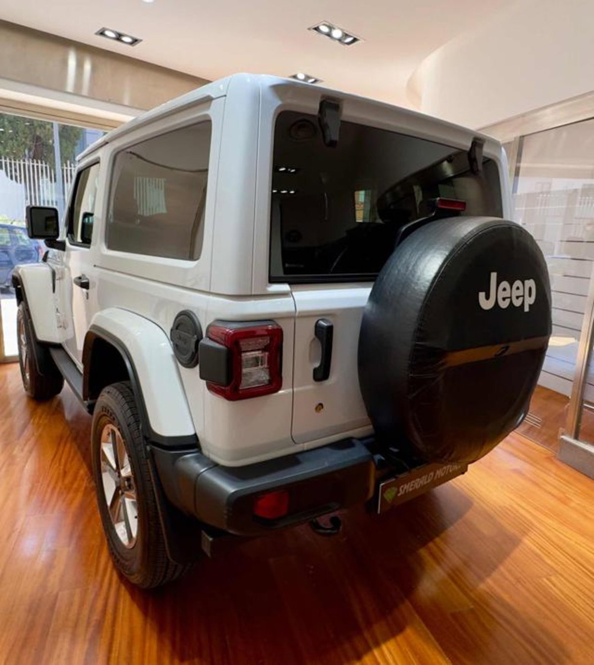Jeep Wrangler 2.2 Mjt II Sahara (6)