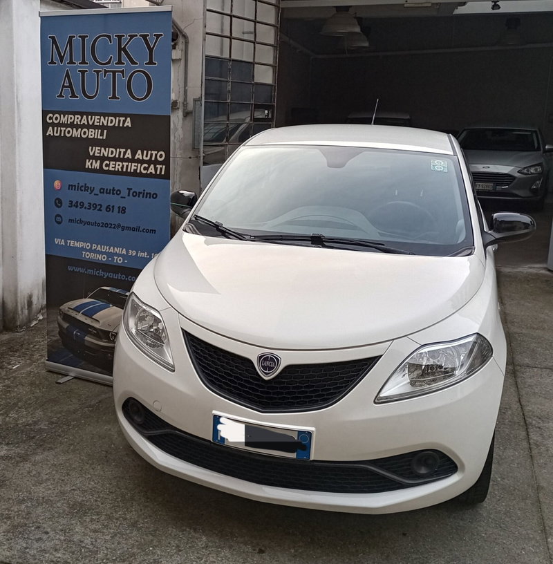 Lancia Ypsilon 1.2 69 CV 5 porte Gold