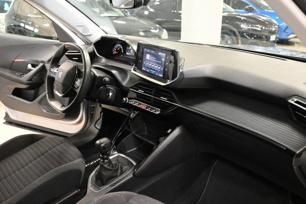 Peugeot 2008 PureTech 100 S&S Active Pack (10)