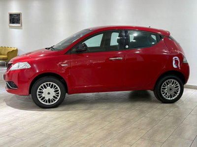 Lancia Ypsilon 0.9 TwinAir 85 CV 5 porte Metano Ecochic Silver (2)