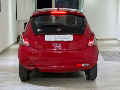 Lancia Ypsilon 0.9 TwinAir 85 CV 5 porte Metano Ecochic Silver (4)