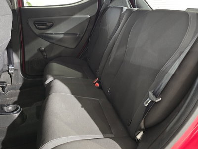 Lancia Ypsilon 0.9 TwinAir 85 CV 5 porte Metano Ecochic Silver (7)
