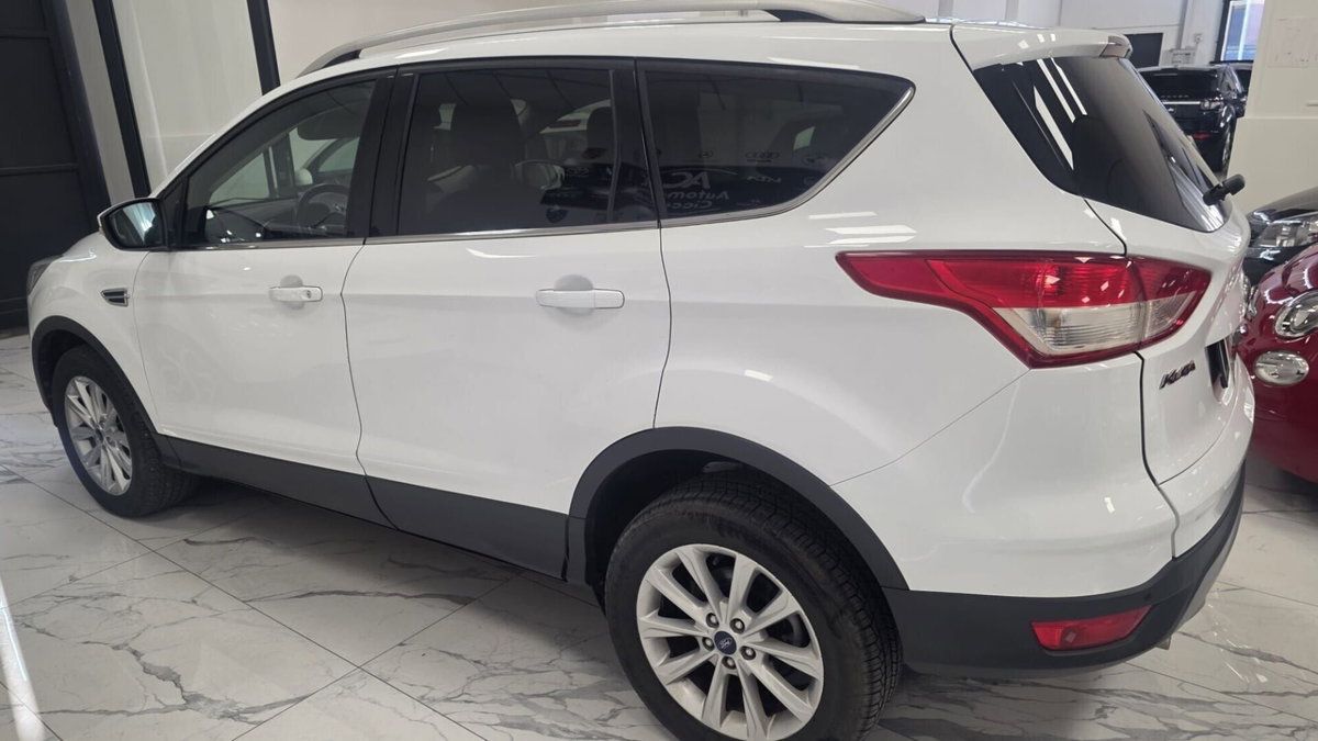 Ford Kuga 2.0 TDCI 120 CV S&S 2WD Business N1 (10)