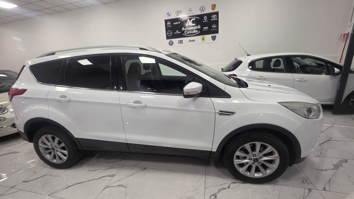 Ford Kuga 2.0 TDCI 120 CV S&S 2WD Business N1 (3)