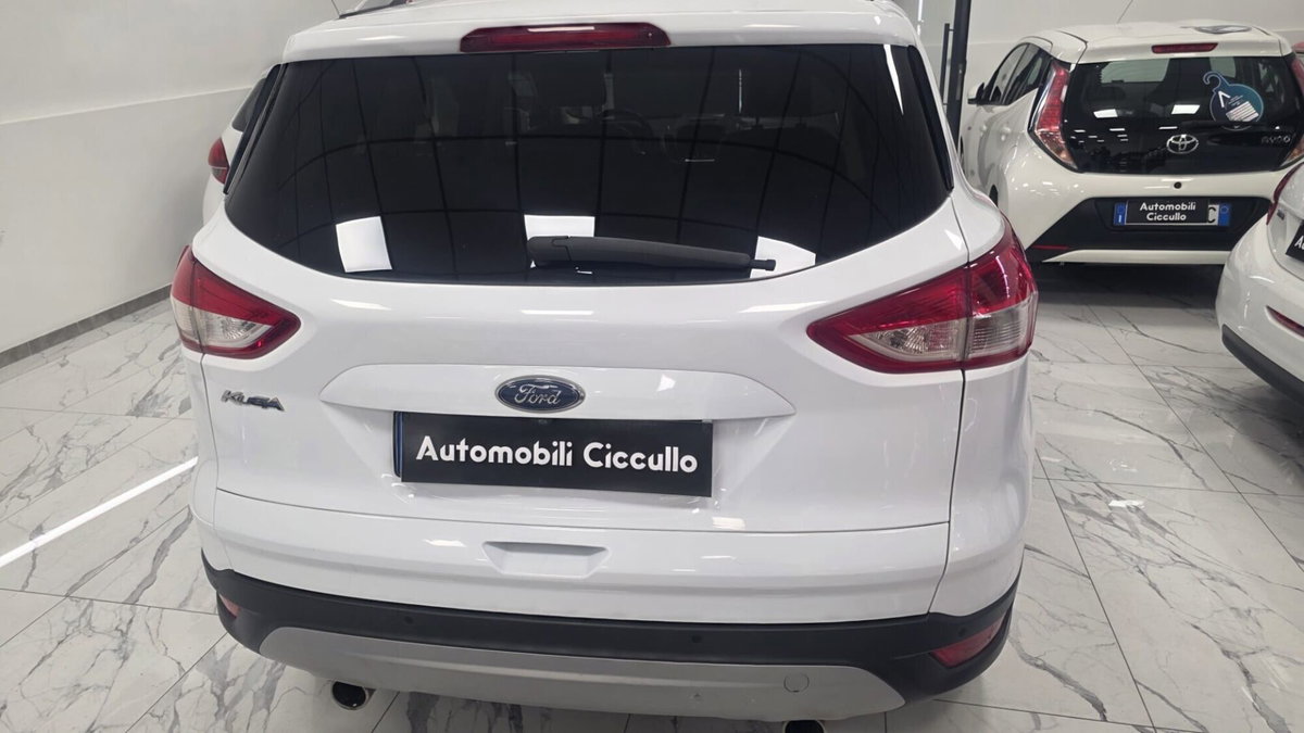 Ford Kuga 2.0 TDCI 120 CV S&S 2WD Business N1 (4)
