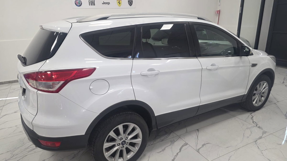 Ford Kuga 2.0 TDCI 120 CV S&S 2WD Business N1 (5)