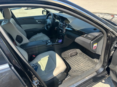 Mercedes-Benz Classe E 350 CDI BlueEFFICIENCY 4Matic Elegance (12)