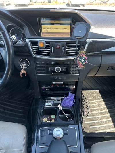 Mercedes-Benz Classe E 350 CDI BlueEFFICIENCY 4Matic Elegance (14)
