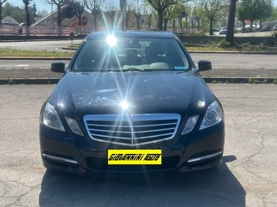 Mercedes-Benz Classe E 350 CDI BlueEFFICIENCY 4Matic Elegance (2)