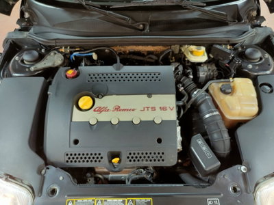 Alfa Romeo Gtv 2.0i JTS 16V cat (14)
