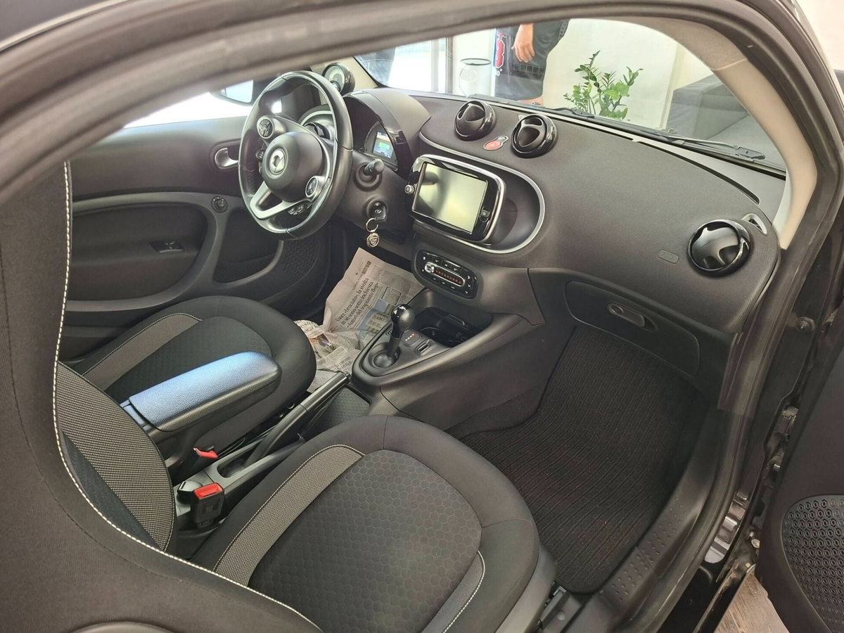 smart Fortwo EQ Passion Nightsky (20)