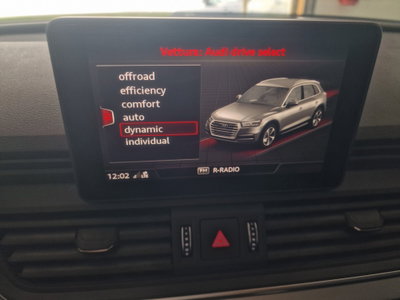 Audi Q5 35 TDI quattro S tronic (10)