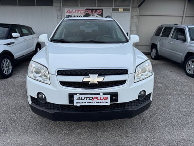 Chevrolet Captiva 2.0 VCDi 2WD (2)