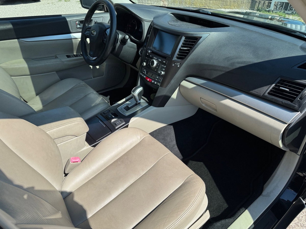 Subaru Outback 2.0D CVT Exclusive (10)