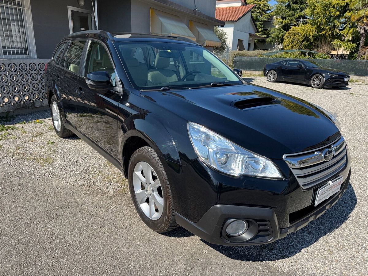 Subaru Outback 2.0D CVT Exclusive (3)
