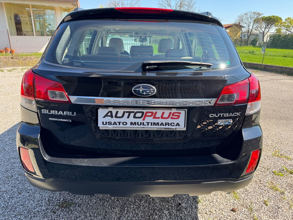 Subaru Outback 2.0D CVT Exclusive (5)