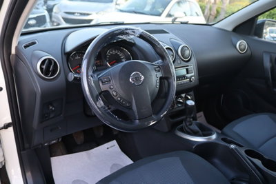 Nissan Qashqai 1.5 dCi DPF Tekna (10)