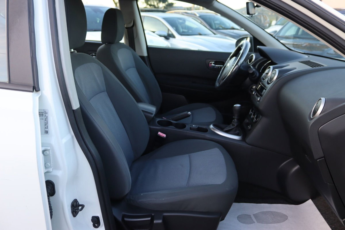 Nissan Qashqai 1.5 dCi DPF Tekna (17)