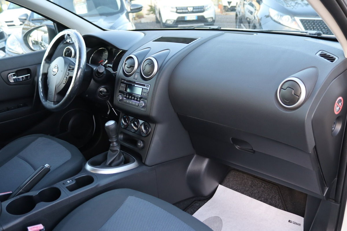 Nissan Qashqai 1.5 dCi DPF Tekna (18)