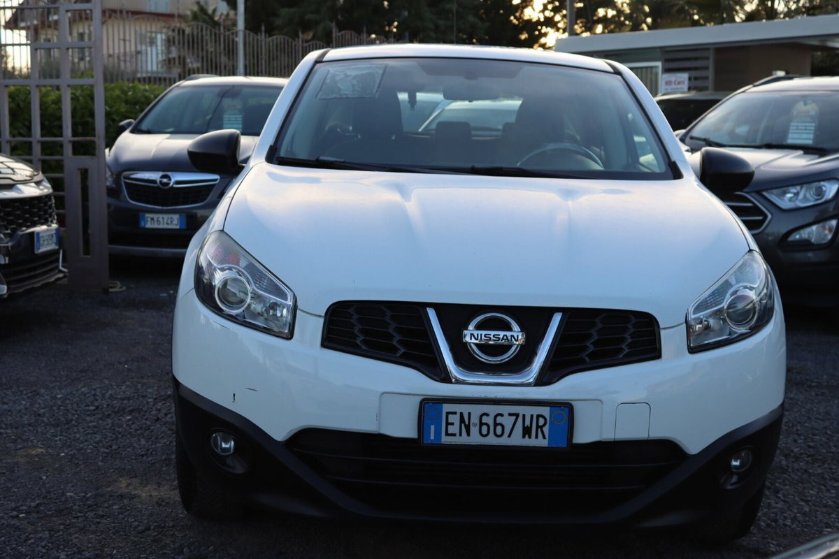 Nissan Qashqai 1.5 dCi DPF Tekna (2)