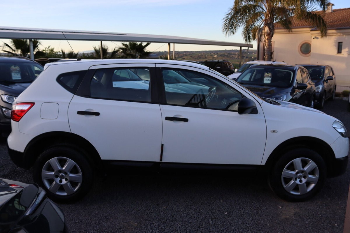 Nissan Qashqai 1.5 dCi DPF Tekna (4)