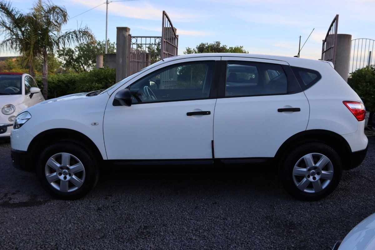 Nissan Qashqai 1.5 dCi DPF Tekna (8)