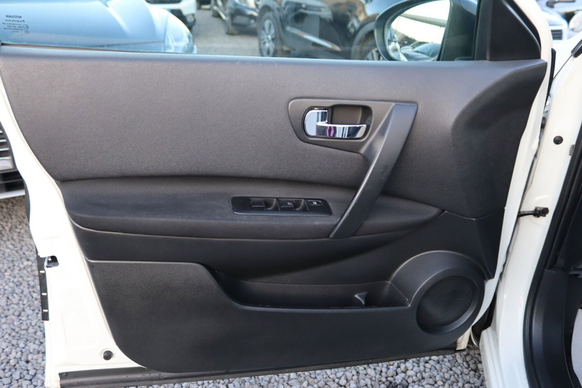 Nissan Qashqai 1.5 dCi DPF Tekna (9)
