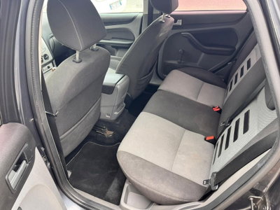 Ford Focus 1.6 TDCi (110CV) 5p. ECOnetic DPF (12)