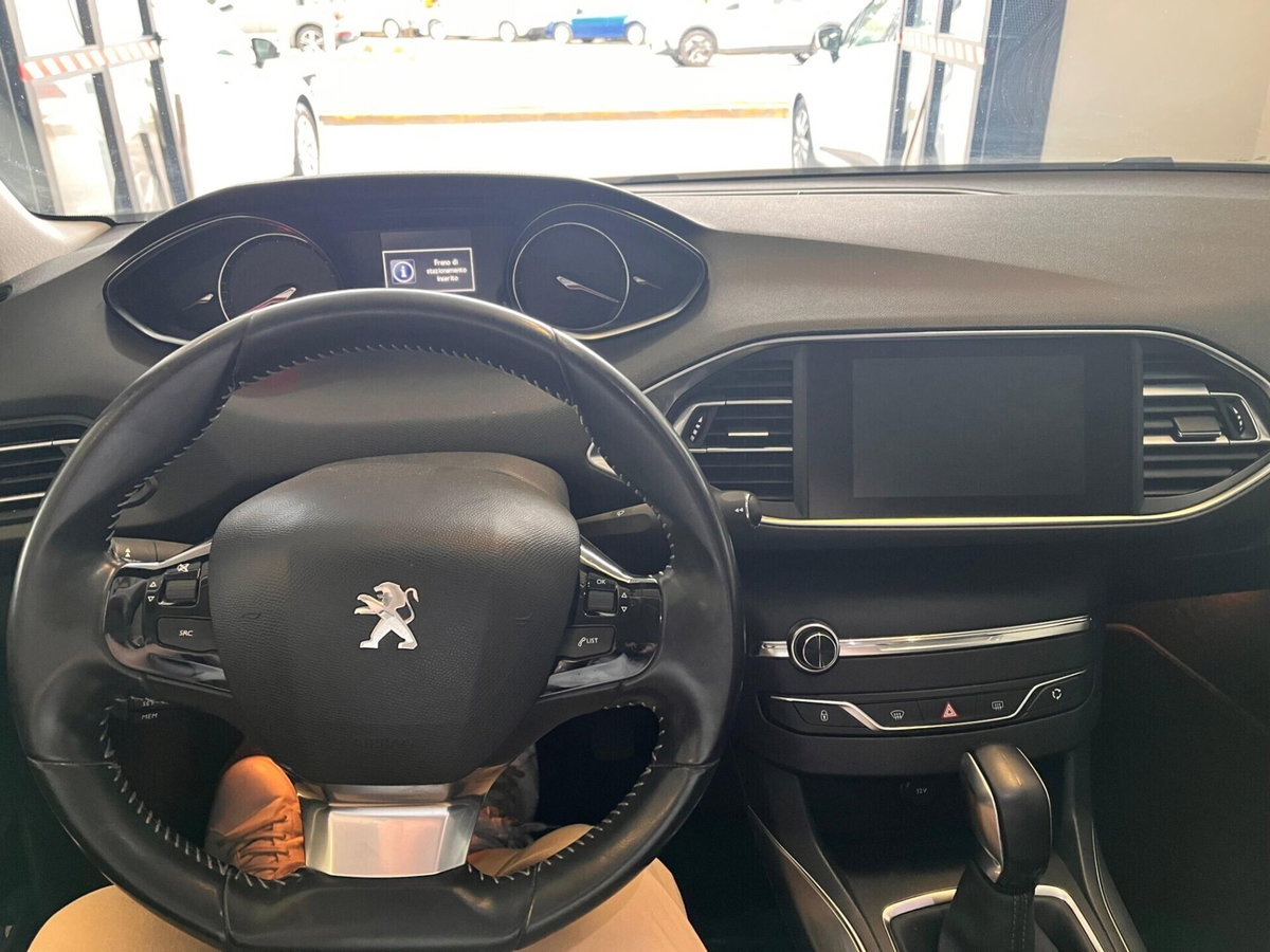 Peugeot 308 SW BlueHDi 180 S&S EAT8 GT (7)
