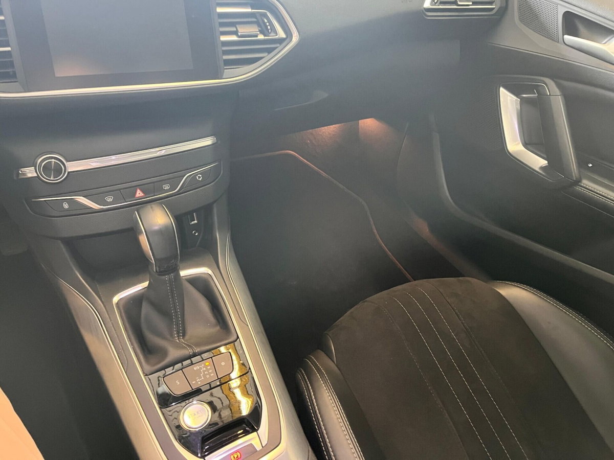 Peugeot 308 SW BlueHDi 180 S&S EAT8 GT (9)