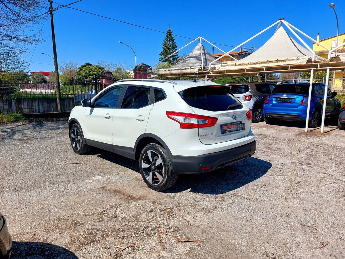 Nissan Qashqai 1.5 dCi N-Connecta (14)