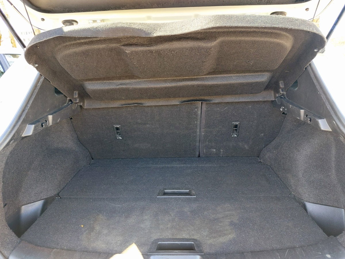 Nissan Qashqai 1.5 dCi N-Connecta (17)