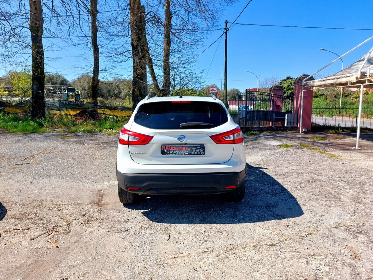 Nissan Qashqai 1.5 dCi N-Connecta (7)