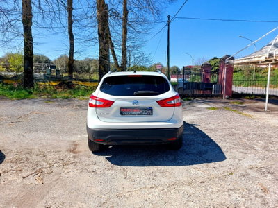 Nissan Qashqai 1.5 dCi N-Connecta (7)
