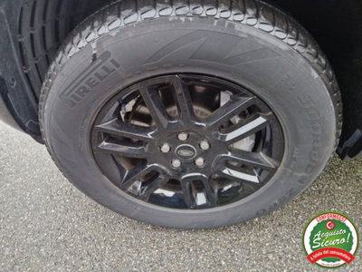 Land Rover Defender 110 3.0D I6 300 CV AWD Auto X-Dynamic HSE (15)