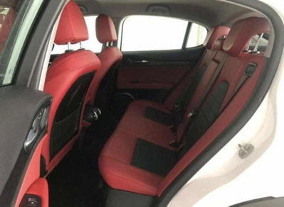Alfa Romeo Stelvio Stelvio 2.2 Turbodiesel 210 CV AT8 Q4 Executive (6)