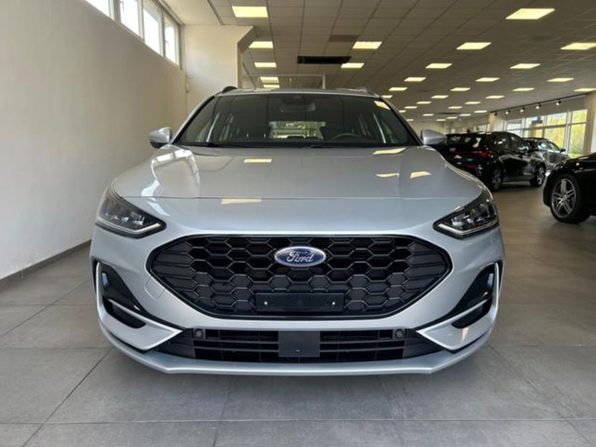 Ford Focus Station Wagon 1.5 EcoBlue 115 CV automatico SW ST-Line Design (2)