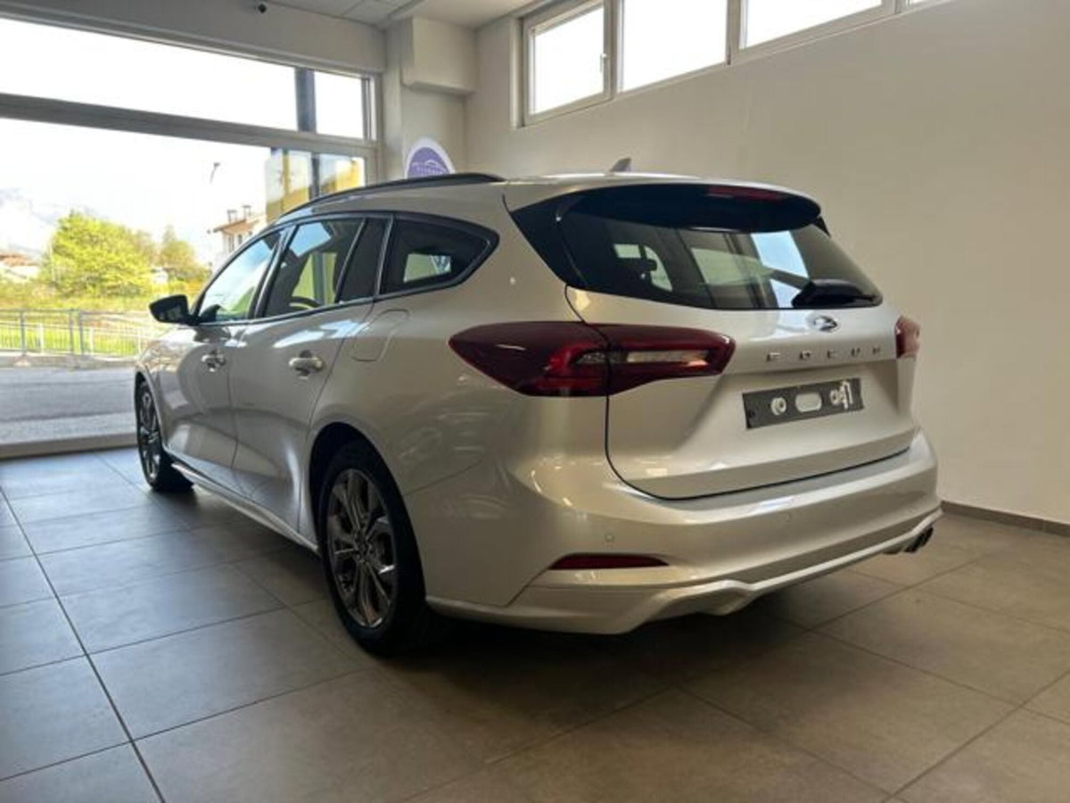 Ford Focus Station Wagon 1.5 EcoBlue 115 CV automatico SW ST-Line Design (5)