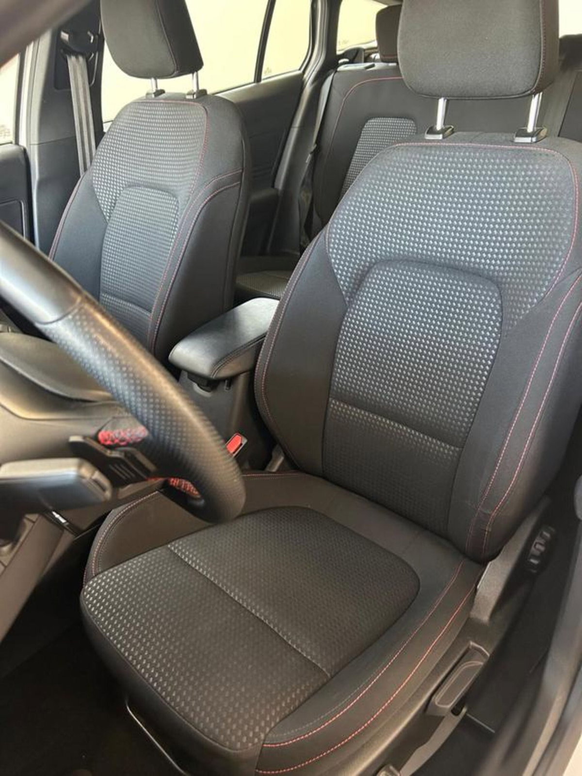 Ford Focus Station Wagon 1.5 EcoBlue 115 CV automatico SW ST-Line Design (8)