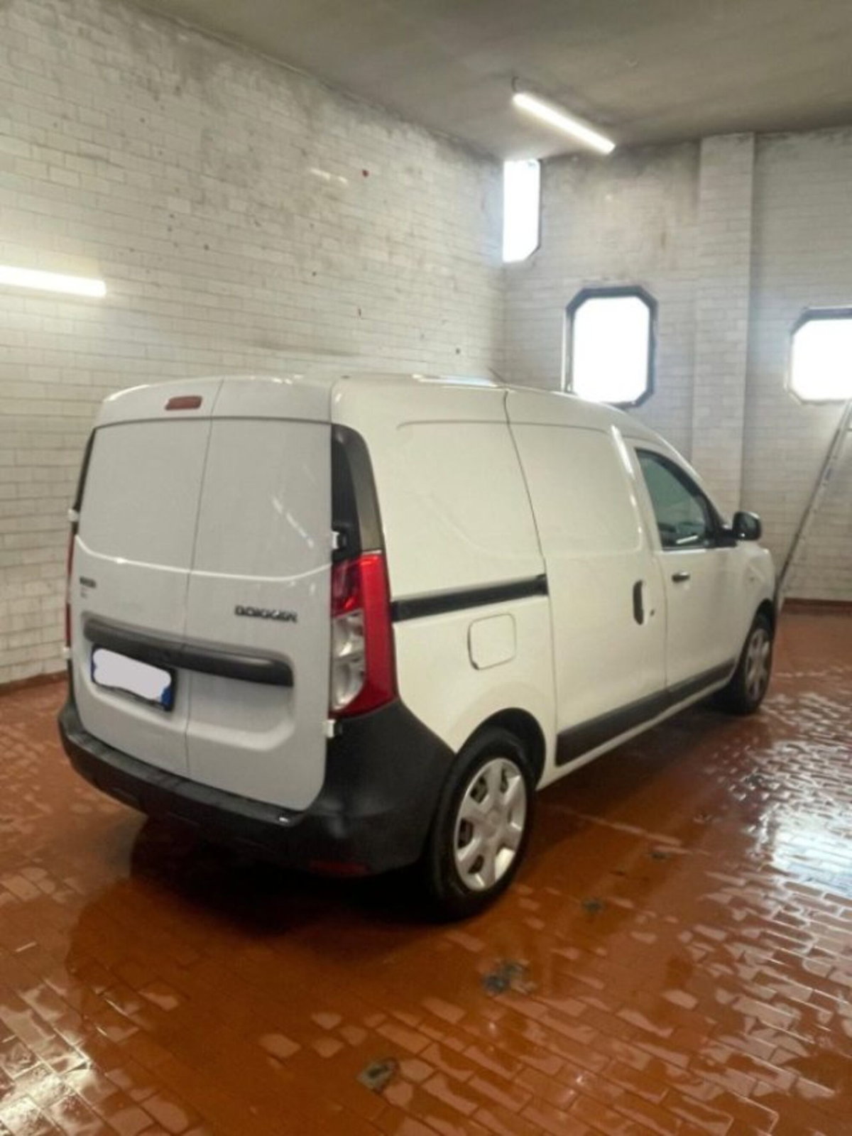 Dacia Dokker 1.6 8V 100CV Start&Stop GPL Ambiance (13)
