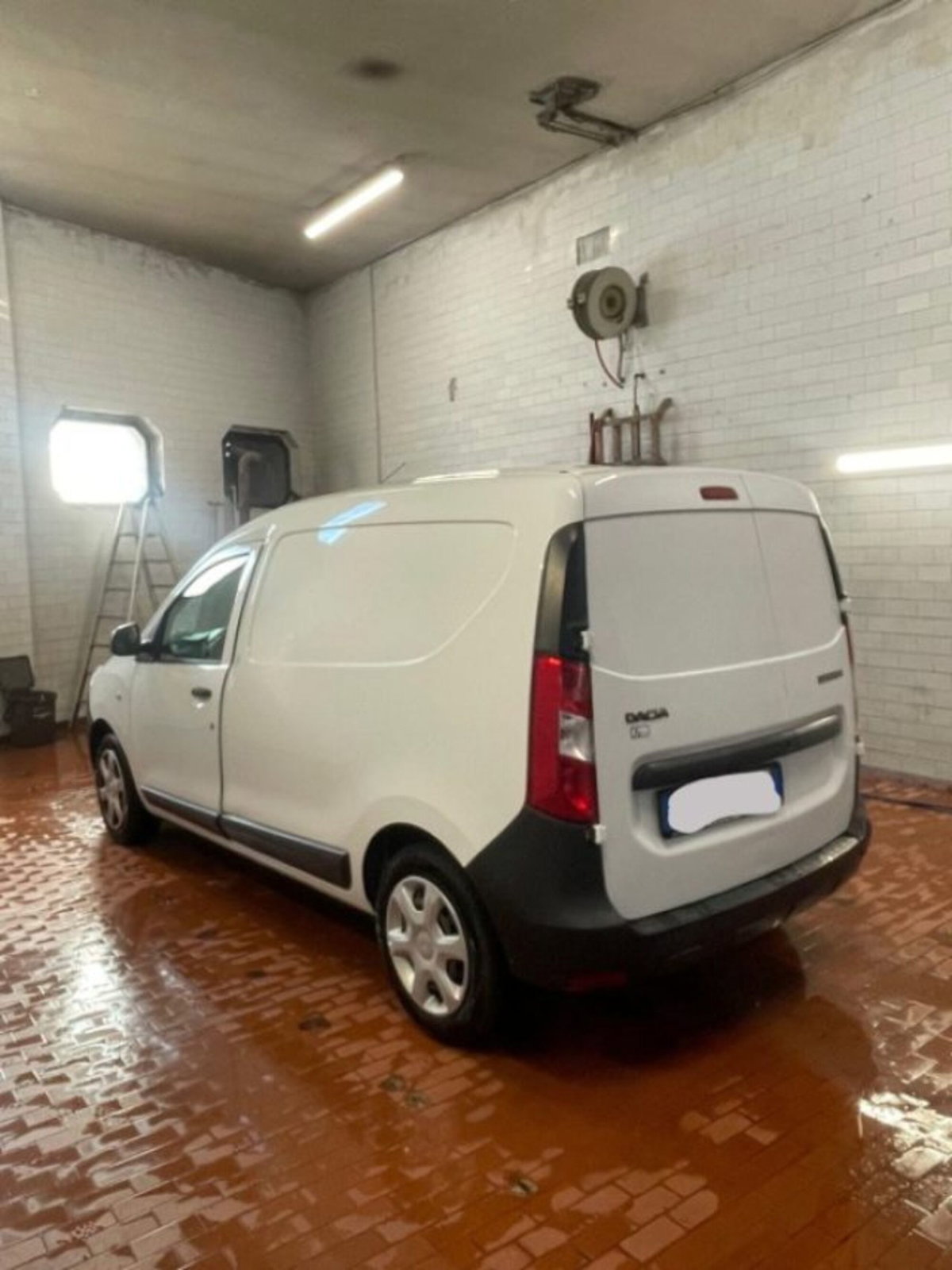 Dacia Dokker 1.6 8V 100CV Start&Stop GPL Ambiance (16)