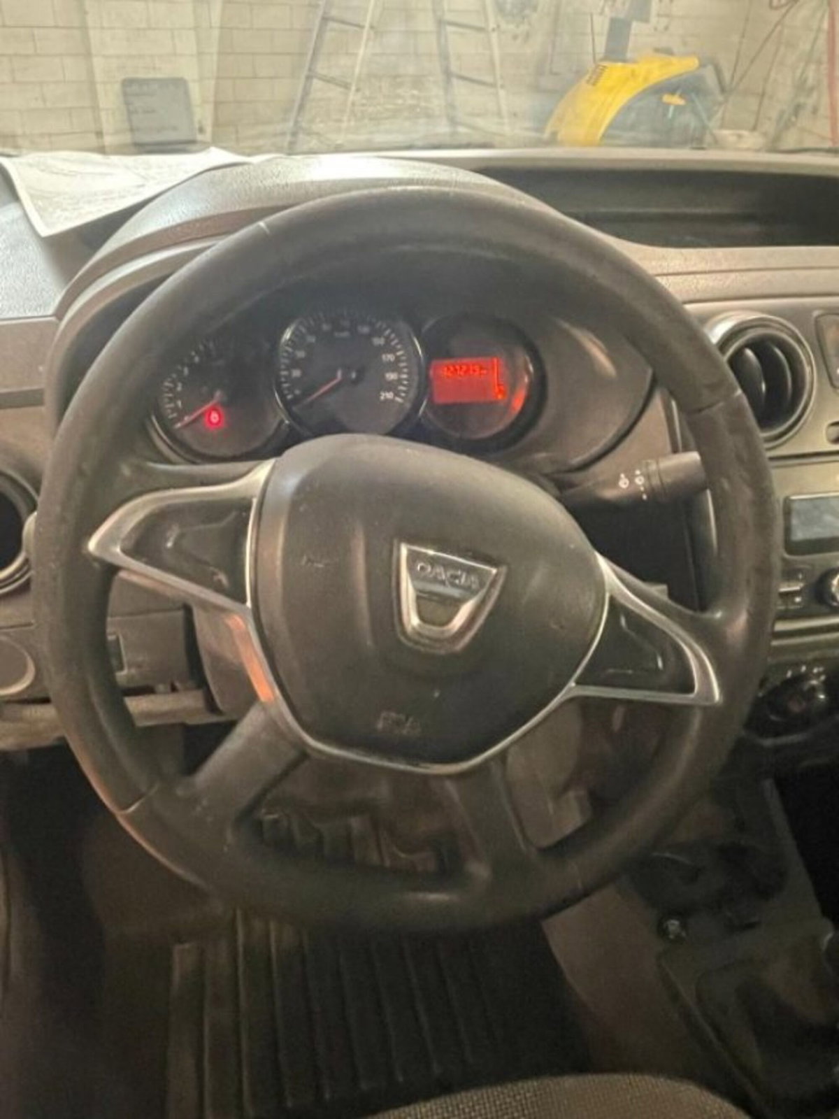 Dacia Dokker 1.6 8V 100CV Start&Stop GPL Ambiance (4)