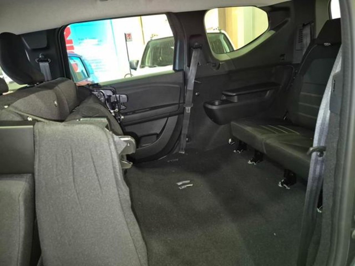 Dacia Jogger Jogger 1.0 TCe GPL 100 CV 7 posti Extreme (17)