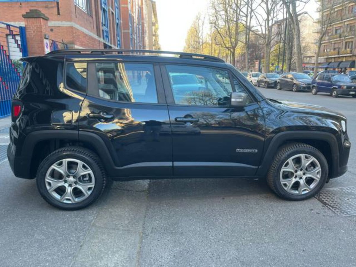 Jeep Renegade 1.3 T4 190CV PHEV 4xe AT6 Limited (4)