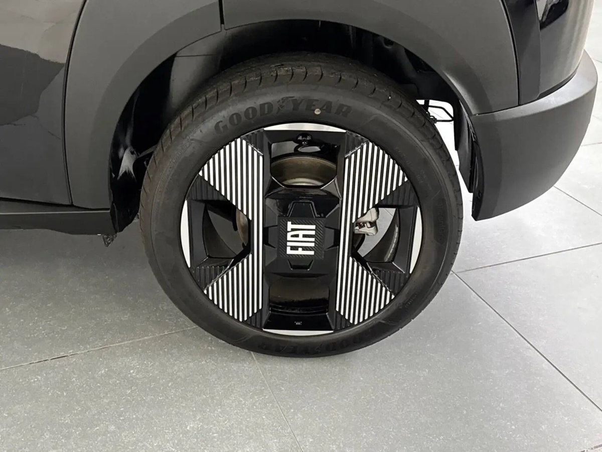 Fiat Grande Panda 44 kWh La Prima (12)